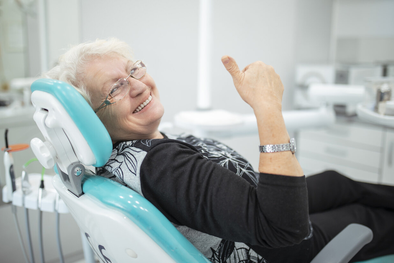 img-dental-implants-dread-the-dentist-image